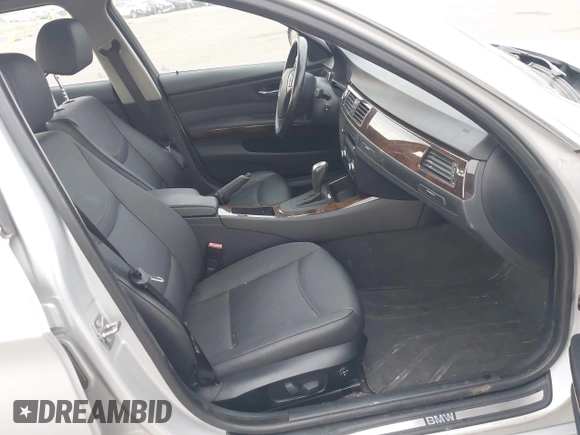 2010 BMW 3 Series 335i xDrive with VIN WBAPL3C57AA408986, listed as a IAAI auction lot 42064873 with 111,699 mi miles and . Bid and sale history available at DreamBid. Image 5.