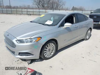 2016 Ford Fusion SE Hybrid with VIN 3FA6P0LU0GR397830, listed as a IAAI auction lot 41785627 with 185,988 mi miles. Bid and sale history available at carsss.com. Image 2.