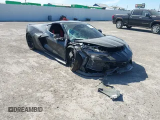 2025 Chevrolet Corvette 2LZ z VIN 1G1YE2D36S5601366, wystawiony jako IAAI lot #41822888 z przebiegiem Nie podano mil oraz . Historia ofert i sprzedaży dostępna na DreamBid. Obrazek 1.