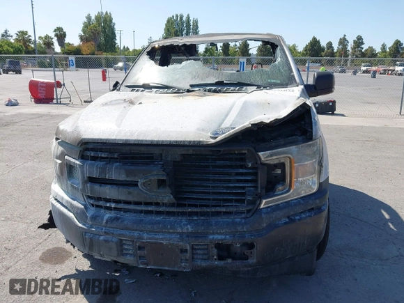 2018 Ford F-150 XL с VIN 1FTMF1CB3JKD73476, выставлен на аукционе IAAI как лот 42526034 с пробегом Не указан миль и . История ставок и продаж доступна на DreamBid. Изображение 6.