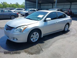2010 Nissan Altima 2.5 S with VIN 1N4AL2AP5AN513631, listed as a IAAI auction lot 42014908 with 205,798 mi miles. Bid and sale history available at carsss.com. Image 2.
