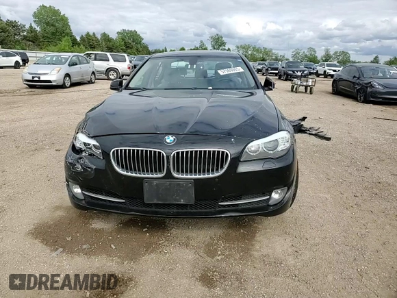 2013 BMW 5 Series 528i xDrive z VIN WBAXH5C58DD108132, wystawiony jako Copart lot #57969865 z przebiegiem 68 308 mil mil oraz Szkoda całkowita • Salvage title. Historia ofert i sprzedaży dostępna na DreamBid. Obrazek 13.