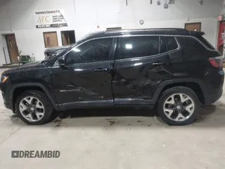 2020 Jeep Compass Limited z VIN 3C4NJDCB7LT240340, wystawiony jako IAAI lot #41919860 z przebiegiem 88 372 mil mil oraz . Historia ofert i sprzedaży dostępna na DreamBid. Obrazek 14.
