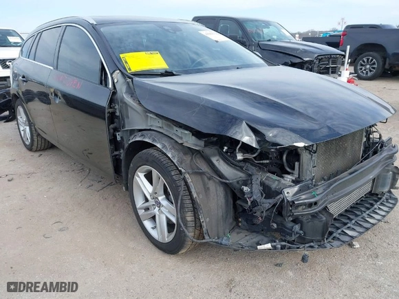 2015 Volvo V60 T5 Drive-E Premier with VIN YV140MEB4F1207460, listed as a IAAI auction lot 41283371 with 97,340 mi miles. Bid and sale history available at carsss.com. Image 1.