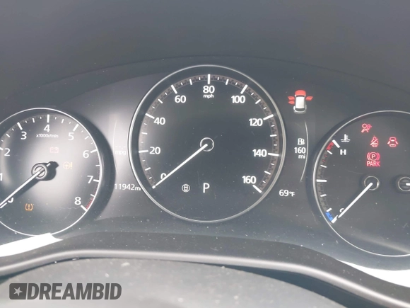 2024 Mazda CX-50 S Premium with VIN 7MMVABDM7RN187975, listed as a IAAI auction lot 42334688 with 11,942 mi miles and . Bid and sale history available at DreamBid. Image 7.