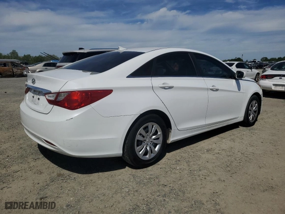 2013 Hyundai Sonata GLS with VIN 5NPEB4AC4DH562542, listed as a Copart auction lot 52831035 with 183,870 mi miles and Clean Title. Bid and sale history available at carsss.com. Image 3.