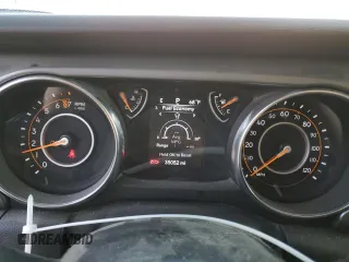 2021 Jeep Gladiator Willys with VIN 1C6HJTAGXML623599, listed as a Copart auction lot 48971735 with 35,052 mi miles and Salvage Title. Bid and sale history available at carsss.com. Image 9.