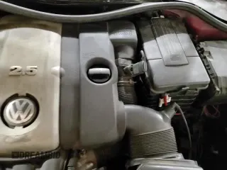 2006 Volkswagen Jetta 2.5L with VIN 3VWDF71K06M624182, listed as a Copart auction lot 86012054 with 211,382 mi miles and Salvage title. Bid and sale history available at DreamBid. Image 14.