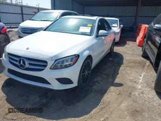 2019 Mercedes-Benz C 300 z VIN 55SWF8DB4KU285419, wystawiony jako IAAI lot #41977720 z przebiegiem 75 156 mil mil oraz . Historia ofert i sprzedaży dostępna na DreamBid. Obrazek 17.