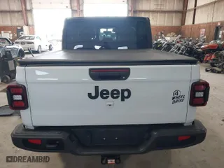2021 Jeep Gladiator Texas Trail with VIN 1C6HJTAG3ML548261, listed as a IAAI auction lot 41791595 with 34,582 mi miles. Bid and sale history available at carsss.com. Image 16.