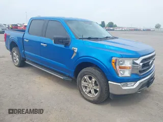 2021 Ford F-150 XL z VIN 1FTFW1E55MFB60428, wystawiony jako IAAI lot #42290421 z przebiegiem 89 639 mil mil oraz . Historia ofert i sprzedaży dostępna na DreamBid. Obrazek 1.