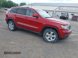 2011 Jeep Grand Cherokee Laredo with VIN 1J4RR4GG6BC522621, listed as a IAAI auction lot 42669732 with 199,784 mi miles and . Bid and sale history available at DreamBid. Image 1.