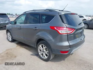 2013 Ford Escape SE with VIN 1FMCU0GXXDUD85470, listed as a IAAI auction lot 42142774 with 145,391 mi miles. Bid and sale history available at carsss.com. Image 3.