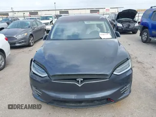 2018 Tesla Model X 75D with VIN 5YJXCDE21JF139712, listed as a IAAI auction lot 41905326 with Not Provided miles and . Bid and sale history available at carsss.com. Image 12.