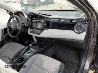 2017 Toyota RAV4 XLE with VIN JTMWFREV9HJ103246, listed as a Copart auction lot 52048655 with 0 mi miles and Salvage Title. Bid and sale history available at carsss.com. Image 8.