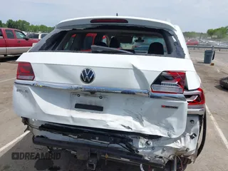 2021 Volkswagen Atlas SEL with VIN 1V2BR2CA4MC541523, listed as a IAAI auction lot 42326498 with 84,090 mi miles and . Bid and sale history available at DreamBid. Image 6.