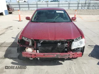2014 Chrysler 300 z VIN 2C3CCARG0EH249562, wystawiony jako Copart lot #60331535 z przebiegiem 153 730 mil mil oraz Szkoda całkowita • Salvage title. Historia ofert i sprzedaży dostępna na DreamBid. Obrazek 5.