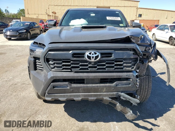 2024 Toyota Tacoma SR5 z VIN 3TMLB5JN2RM017259, wystawiony jako Copart lot #47946465 z przebiegiem 29 596 mil mil oraz Szkoda całkowita • Salvage title. Historia ofert i sprzedaży dostępna na DreamBid. Obrazek 5.