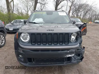 2018 Jeep Renegade Latitude z VIN ZACCJBBBXJPH73509, wystawiony jako IAAI lot #41953610 z przebiegiem 66 467 mil mil oraz . Historia ofert i sprzedaży dostępna na DreamBid. Obrazek 13.