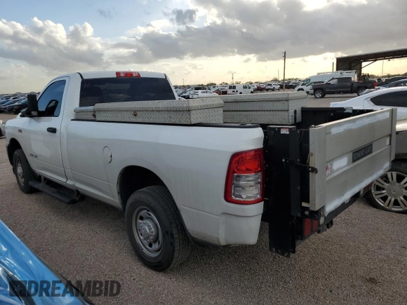 2021 Ram 2500 Tradesman with VIN 3C6MR4AJ8MG522177, listed as a Copart auction lot 82785714 with 135,733 mi miles and Clean title. Bid and sale history available at DreamBid. Image 2.