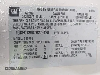 2007 GMC Yukon SLT with VIN 1GKFC13087R279128, listed as a IAAI auction lot 41431757 with 228,125 mi miles. Bid and sale history available at carsss.com. Image 9.