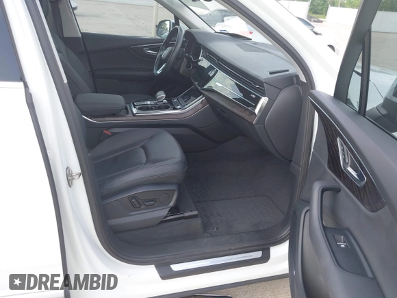 2022 Audi Q7 Premium Plus with VIN WA1LXBF71ND020244, listed as a IAAI auction lot 42115796 with 41,893 mi miles and . Bid and sale history available at DreamBid. Image 5.