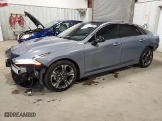 2022 Kia K5 EX with VIN 5XXG34J24NG086593, listed as a Copart auction lot 42101325 with 87,759 mi miles and Salvage Title. Bid and sale history available at carsss.com. Image 1.