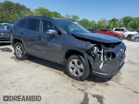 2022 Toyota RAV4 XLE with VIN 2T3W1RFVXNW201440, listed as a Copart auction lot 52416825 with 84,514 mi miles and Clean Title. Bid and sale history available at carsss.com. Image 4.