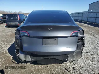 2022 Tesla Model Y Long Range z VIN 7SAYGAEE5NF430627, wystawiony jako Copart lot #89192355 z przebiegiem 35 107 mil mil oraz Szkody całkowita. Historia ofert i sprzedaży dostępna na DreamBid. Obrazek 6.