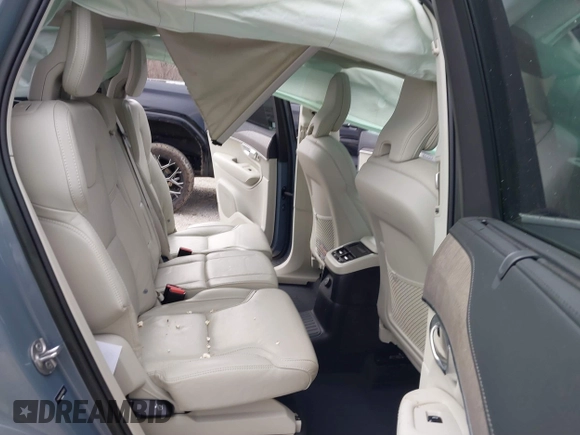 2023 Volvo XC90 Ultimate Bright Theme with VIN YV4H60CA3P1950747, listed as a IAAI auction lot 41677410 with 27,723 mi miles and . Bid and sale history available at DreamBid. Image 8.