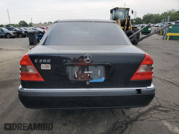 1996 Mercedes-Benz C z VIN WDBHA28E5TF452117, wystawiony jako Copart lot #64761835 z przebiegiem 174 778 mil mil oraz Nie do naprawy • Non repairable. Historia ofert i sprzedaży dostępna na DreamBid. Obrazek 6.