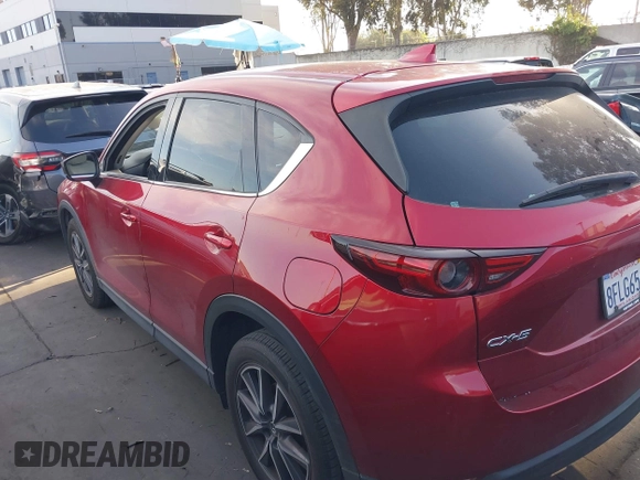 2018 Mazda CX-5 Grand Touring with VIN JM3KFBDM2J0333017, listed as a IAAI auction lot 41850431 with 85,000 mi miles. Bid and sale history available at carsss.com. Image 15.
