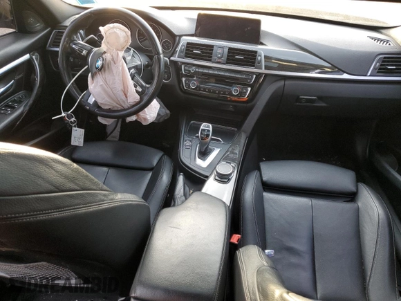2017 BMW 3 Series 340i xDrive с VIN WBA8B7G51HNU37542, выставлен на аукционе Copart как лот 42449185 с пробегом Не указан миль и Списание • Salvage title. История ставок и продаж доступна на DreamBid. Изображение 8.