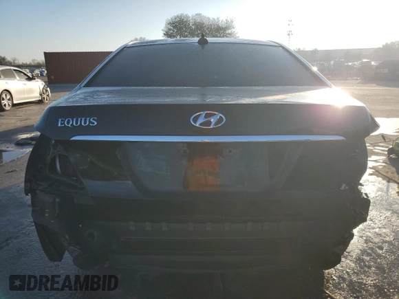 2016 Hyundai Equus Signature with VIN KMHGH4JH8GU104592, listed as a Copart auction lot 43361695 with 29,354 mi miles and Salvage Title. Bid and sale history available at DreamBid. Image 6.