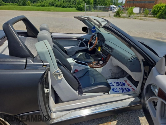 1999 Mercedes-Benz SL 500 with VIN WDBFA68FXXF184548, listed as a Copart auction lot 63814775 with 133,681 mi miles and Clean title. Bid and sale history available at DreamBid. Image 5.