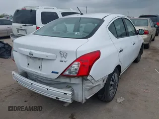 2012 Nissan Versa SL with VIN 3N1CN7AP0CL812640, listed as a IAAI auction lot 41896824 with 203,276 mi miles. Bid and sale history available at carsss.com. Image 4.