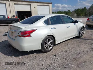 2014 Nissan Altima SV with VIN 1N4AL3AP1EC328418, listed as a IAAI auction lot 41800996 with 195,350 mi miles and . Bid and sale history available at DreamBid. Image 4.