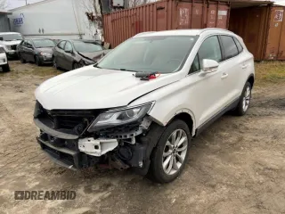 2017 Lincoln MKC Select with VIN 5LMCJ2D94HUL62070, listed as a Copart auction lot 79428344 with 111,243 mi miles and Clean Title. Bid and sale history available at DreamBid. Image 1.