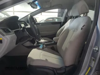2017 Hyundai Sonata Hybrid SE with VIN KMHE24L19HA048576, listed as a Copart auction lot 53164213 with 101,715 mi miles. Bid and sale history available at carsss.com. Image 7.