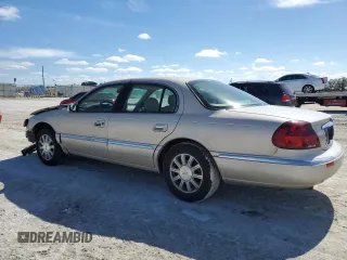 2002 Lincoln Continental with VIN 1LNHM97V82Y671963, listed as a Copart auction lot 42771995 with 157,788 mi miles and Non Repairable. Bid and sale history available at carsss.com. Image 2.