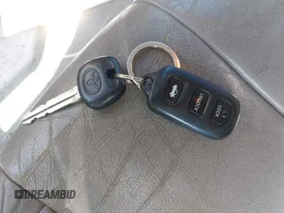 2003 Toyota Avalon XL z VIN 4T1BF28B33U293202, wystawiony jako IAAI lot #41768148 z przebiegiem 157 992 mil mil oraz . Historia ofert i sprzedaży dostępna na DreamBid. Obrazek 11.