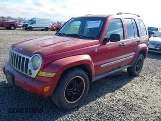 2005 Jeep Liberty Limited with VIN 1J4GL58K25W672679, listed as a IAAI auction lot 41702431 with 215,350 mi miles and . Bid and sale history available at carsss.com. Image 2.