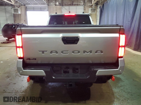 2025 Toyota Tacoma SR with VIN 3TMLB5JN7SM096837, listed as a Copart auction lot 49989405 with 941 mi miles and Clean Title. Bid and sale history available at DreamBid. Image 6.