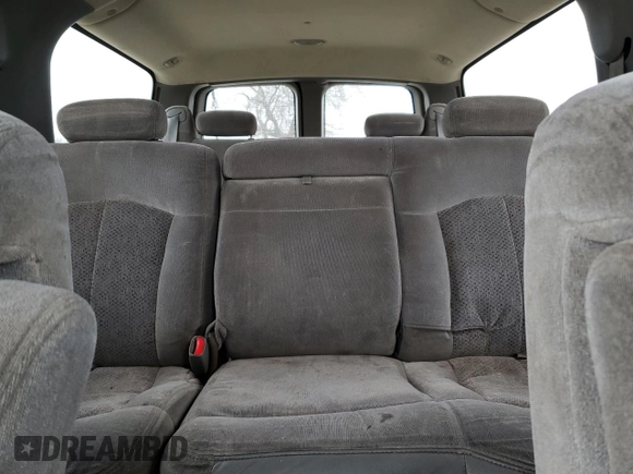 2001 Chevrolet Suburban LS with VIN 3GNEC16T11G166021, listed as a Copart auction lot 46062145 with 309,029 mi miles and Salvage Title. Bid and sale history available at carsss.com. Image 10.