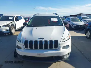 2017 Jeep Cherokee Altitude с VIN 1C4PJLAB0HW507745, выставлен на аукционе IAAI как лот 41360572 с пробегом 102 620 миль миль и . История ставок и продаж доступна на DreamBid. Изображение 12.