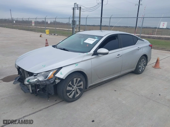 2020 Nissan Altima 2.5 S with VIN 1N4BL4BV4LC102314, listed as a IAAI auction lot 41593940 with 64,884 mi miles. Bid and sale history available at carsss.com. Image 17.