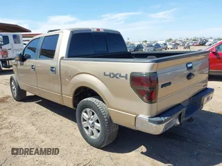 2014 Ford F-150 XL z VIN 1FTFW1EF3EKE39944, wystawiony jako IAAI lot #42504103 z przebiegiem 146 962 mil mil oraz . Historia ofert i sprzedaży dostępna na DreamBid. Obrazek 3.