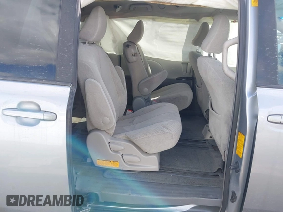 2012 Toyota Sienna LE AAS with VIN 5TDKK3DC1CS264239, listed as a IAAI auction lot 41839022 with 221,769 mi miles. Bid and sale history available at carsss.com. Image 8.