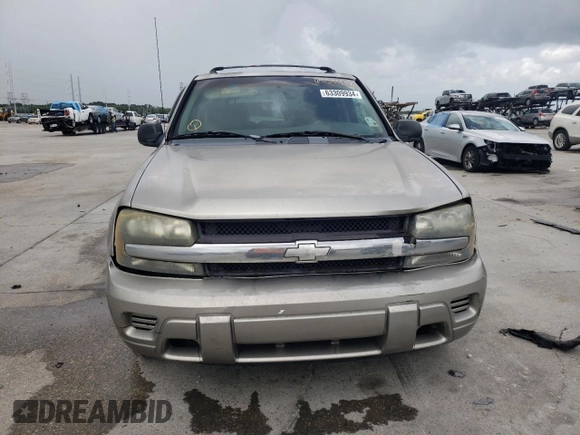 2003 Chevrolet TrailBlazer LT with VIN 1GNDS13S332296369, listed as a Copart auction lot 63309934 with 279,045 mi miles and Clean Title. Bid and sale history available at DreamBid. Image 5.