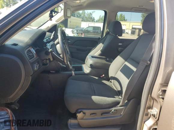 2013 Chevrolet Suburban LS with VIN 1GNSCHE04DR274687, listed as a Copart auction lot 67646174 with 184,268 mi miles and Salvage Title. Bid and sale history available at carsss.com. Image 7.